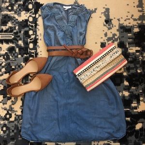 Liz Lange Maternity Chambray Dress